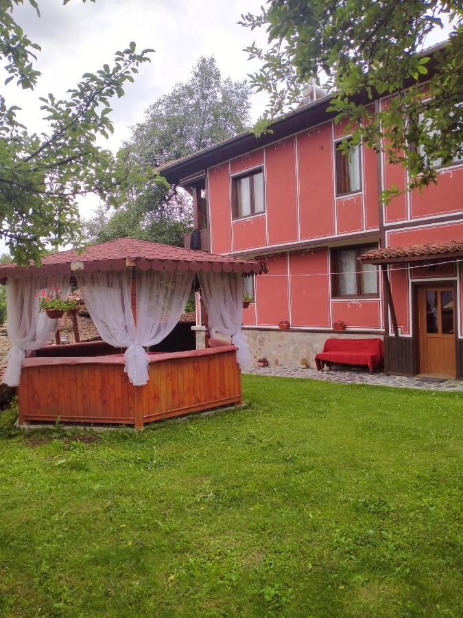 Стаи За Гости Дора Koprivshtitsa Exterior photo